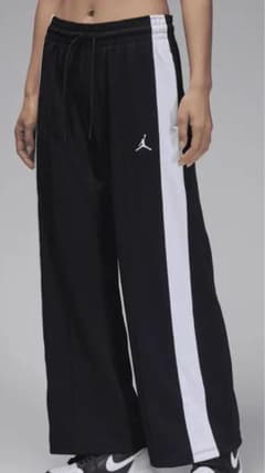 新品NIKE トラックパンツ　ジャージパンツ　エアジョーダン1 エアマックス95 新品NIKE トラックパンツ ジャージパンツ エアジョーダン1 エア