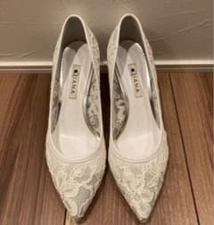 超美品✨ダイアナ ハイヒール パンプス レース ウェディングのサムネイル