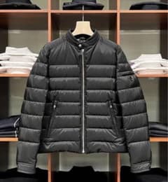 極美品】春 薄手PRADA ダウンジャケット プラダ - メルカリ