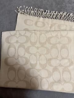 COACH ベージュ ロゴマフラー フリンジ付きのサムネイル