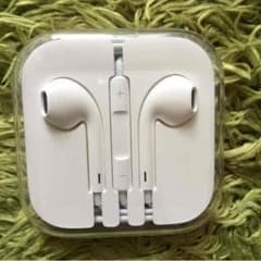 新品未使用 iPhone5s イヤホンのサムネイル