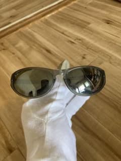 Ray-Ban スポーツサングラス グレーのサムネイル