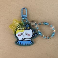 星ふるスカイツリーとひみつの島 ビーズ付きアクリルキーホルダー ハチワレのサムネイル