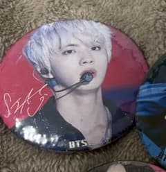 BTS 缶バッジセット 全10種のサムネイル