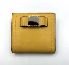 Cole Haan 二つ折り財布　レディース　イエローのサムネイル