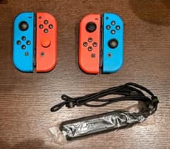 Nintendo Switch ジョイコン(ストラップ付)　ジャンクのサムネイル