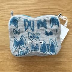 新品タグ付】ミナペルホネン papillon pouch - メルカリ