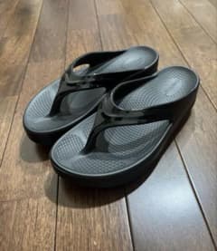 OOFOS / OOmega ウーフォス ウーメガ 27㎝ ビームス別注 OOFOS / OOmega ウーフォス ウーメガ 27㎝ ビームス別注 - メルカリ