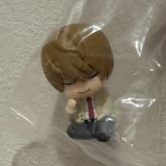 데스노트 야가미즈키 어깨준 가챠가챠 피규어