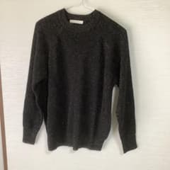 ラメ入り黒のニットのサムネイル