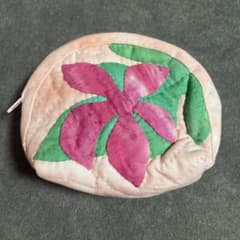 【ハンドメイドハワイアンキルト】プルメリアモチーフのポーチ