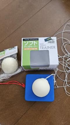 ソフトテニス　練習用　ボールのサムネイル