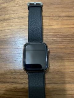 腕時計アップルウォッチ4ゴールドステンレスのサムネイル