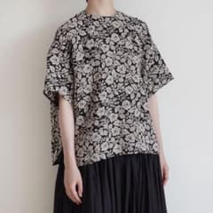 R&D.M.Co- オールドマンズテーラー ワイルドベリー ブラウス - メルカリ