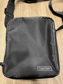 Calvin Klein ブラック ショルダーバッグのサムネイル