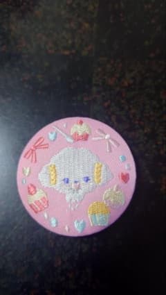 《値下げ！》サンリオ刺繍缶バッジ 【こぎみゅん】のサムネイル