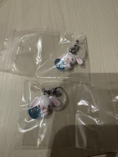 サンリオ　めじるしアクセサリー　エモきゅん2 ・しろうさのサムネイル