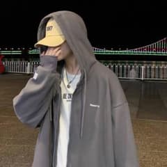 Repolly Preston ブラックパーカーのサムネイル