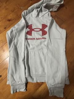 UNDER ARMOUR パーカー　160 裏起毛のサムネイル