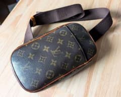 LOUIS VUITTON モノグラム ボディバッグ ルイヴィトンのサムネイル