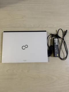 富士通 LIFEBOOK SH54/K Core i5/4GB/ACアダプタのサムネイル