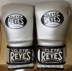 Cleto Reyes ボクシンググローブ 16oz シルバー - メルカリ
