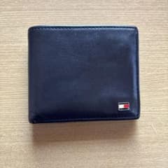 TOMMY HILFIGER 二つ折り財布のサムネイル