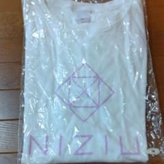 niziu Tシャツのサムネイル