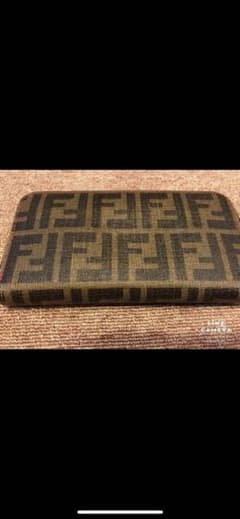 FENDI財布のサムネイル