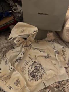 Balenciaga Tat Zip-Up Hoodieのサムネイル