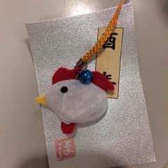 酉年のニワトリの貝根付け。一つ一つ手作りです。まとめてご購入大歓迎！お値引有りのサムネイル