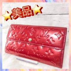 美品❣️ポルトフォイユ サラ ヴェルニ レッドのサムネイル