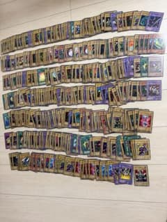 遊戯王　デュエルモンスターズ　カード　初期〜2期　当時物　希少　約3000枚弱 遊戯王 デュエルモンスターズ カード 初期〜2期 当時物 希少 約3000枚
