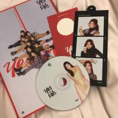 TWICE yes or yes 赤のサムネイル