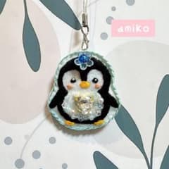 s*9様 amiko ペンギン ブローチ キーホルダーのサムネイル