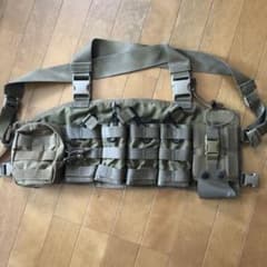 実物specter製チェストリグ　ak m4 マガジン対応のサムネイル