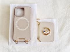 ベージュ レザー調 iPhoneケースのサムネイル