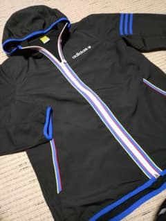 美品！adidas ナイロンジャケット サイズL ブラック フード付きのサムネイル