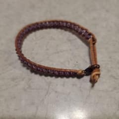 ハンドメイド 紫色ビーズ レザーブレスレットのサムネイル