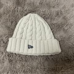 新品未使用✨NEW ERA ケーブルニット ビーニー アイボリーのサムネイル