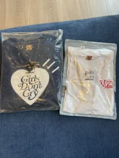 ガールズドントクライ　トレーナー&Tシャツ　セット販売のサムネイル