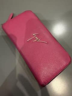 Giuseppe Zanotti 長財布 ピンク - メルカリ