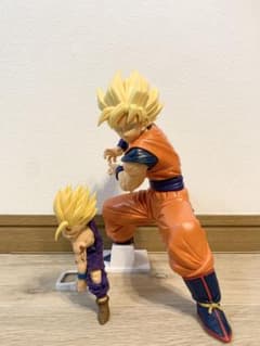 ドラゴンボール 孫悟空 孫悟飯 フィギュアセットのサムネイル