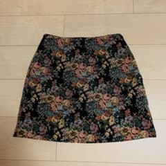 GU 花柄台形スカートのサムネイル