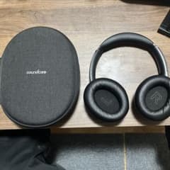 Soundcore ワイヤレスヘッドホン 本体 専用ケース付きのサムネイル