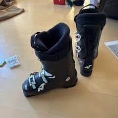 Thumbnail of Nordica 男性用スキー靴 黒買値34800円ノルディカブーツ