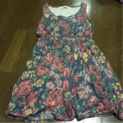 花柄 ワンピースのサムネイル