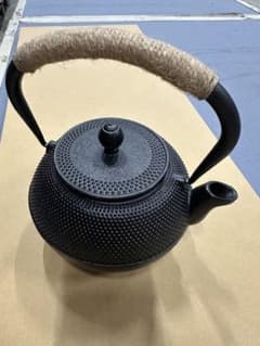 鉄器 鉄瓶 伝統工芸品 鋳鉄製 黒のサムネイル