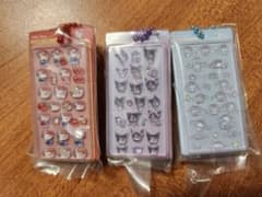 サンリオキャラクターズ　ボンボンドロップミニチュアチャームのサムネイル