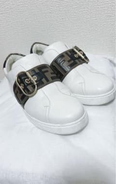 FENDI スリッポンのサムネイル